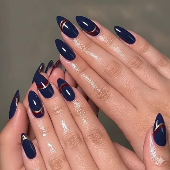 Thin Gold Lines On Accent Nails Visual Idea Thin Gold Lines On Accent Nails Visual Idea — Old Money Winter Nails