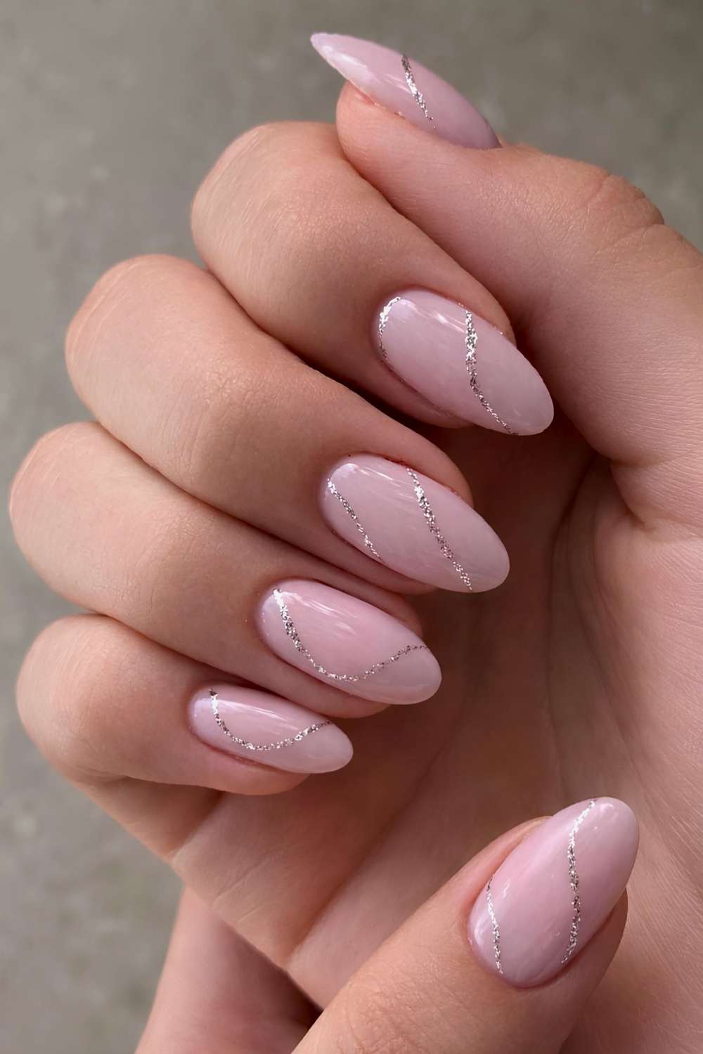 Soft Pink Silver Line Art Nails Soft Pink Silver Line Art Nails — Winter Work Nails