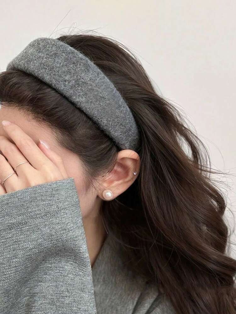Loose Waves with Wide Felt Headband — Winter Hairstyles with Headband