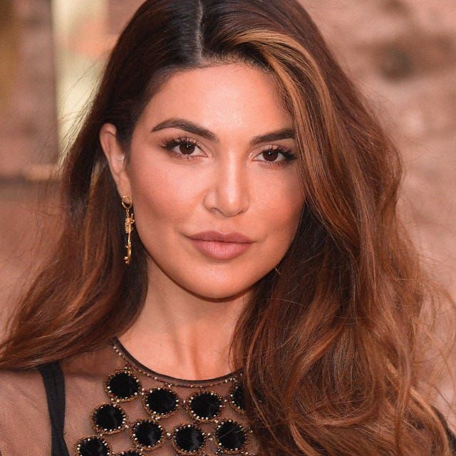 Warm Chestnut With Sun-Kissed Highlights — Chestnut Brown Hair
