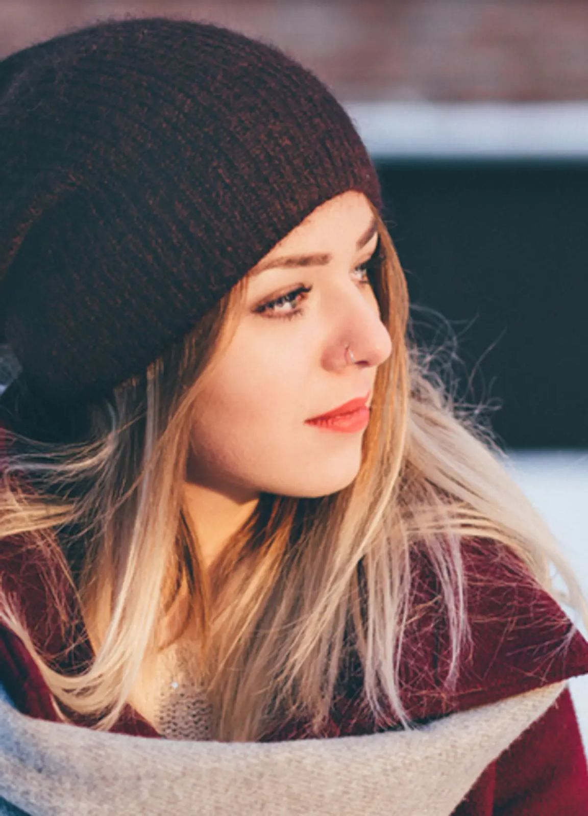 Blonde Highlights Visual Idea — Winter Shoulder Length Hairstyles