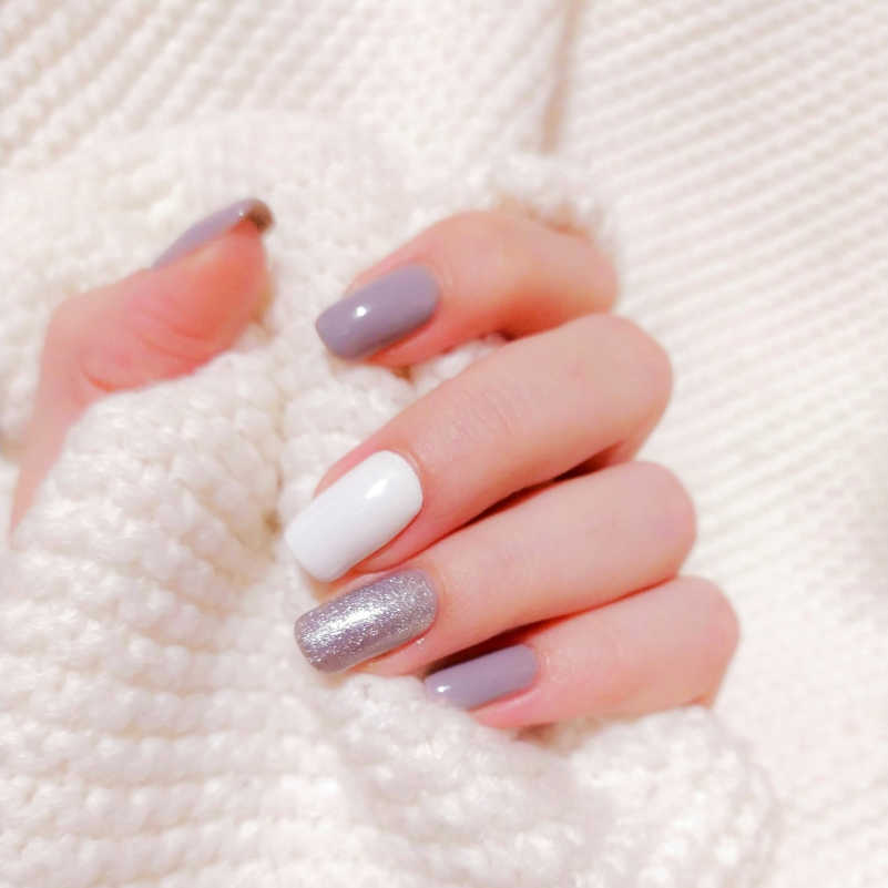 Lavender White and Silver Glitter Square Nails Lavender White and Silver Glitter Square Nails — Simple Short Winter Nails