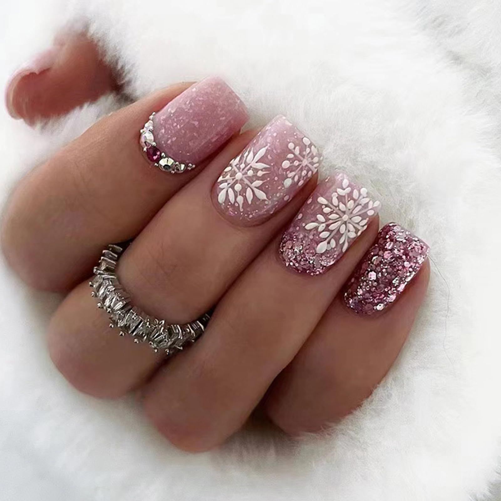 Even Application Visual Idea — Short Christmas Square Nails 2026