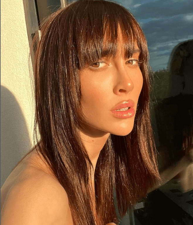 Dark Brown Mid-Back Layers With Curtain Bangs Dark Brown Mid-Back Layers With Curtain Bangs — Winter Haircuts with Bangs