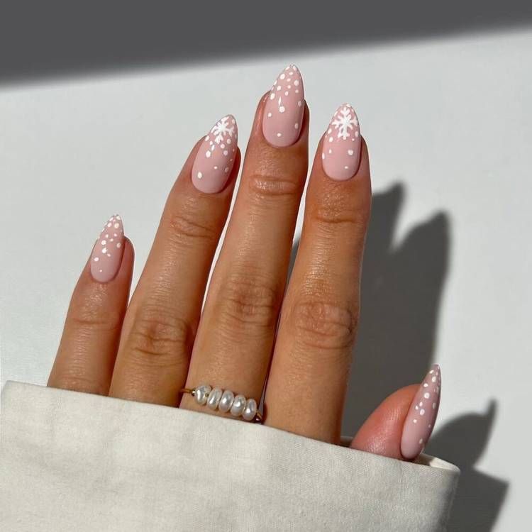 Visual Idea Visual Idea — Winter Date Night Nails