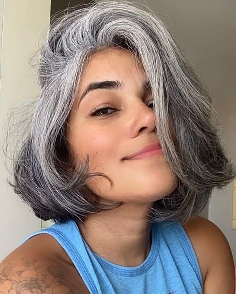 Collarbone Waves With Bold White Face-Framing Streaks Collarbone Waves With Bold White Face-Framing Streaks — Gray Blending Highlights