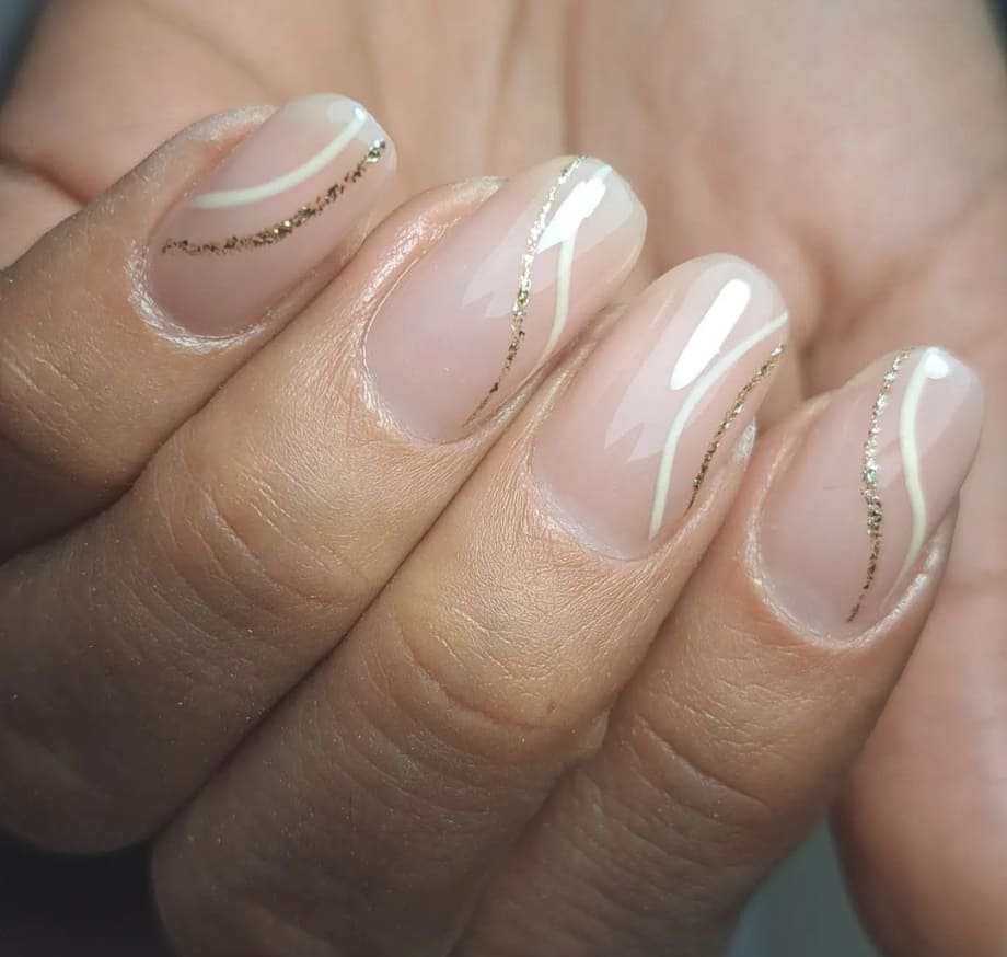 Sheer Pale Pink with White Lines and Gold Glitter Square Nails Sheer Pale Pink with White Lines and Gold Glitter Square Nails — Simple Short Winter Nails
