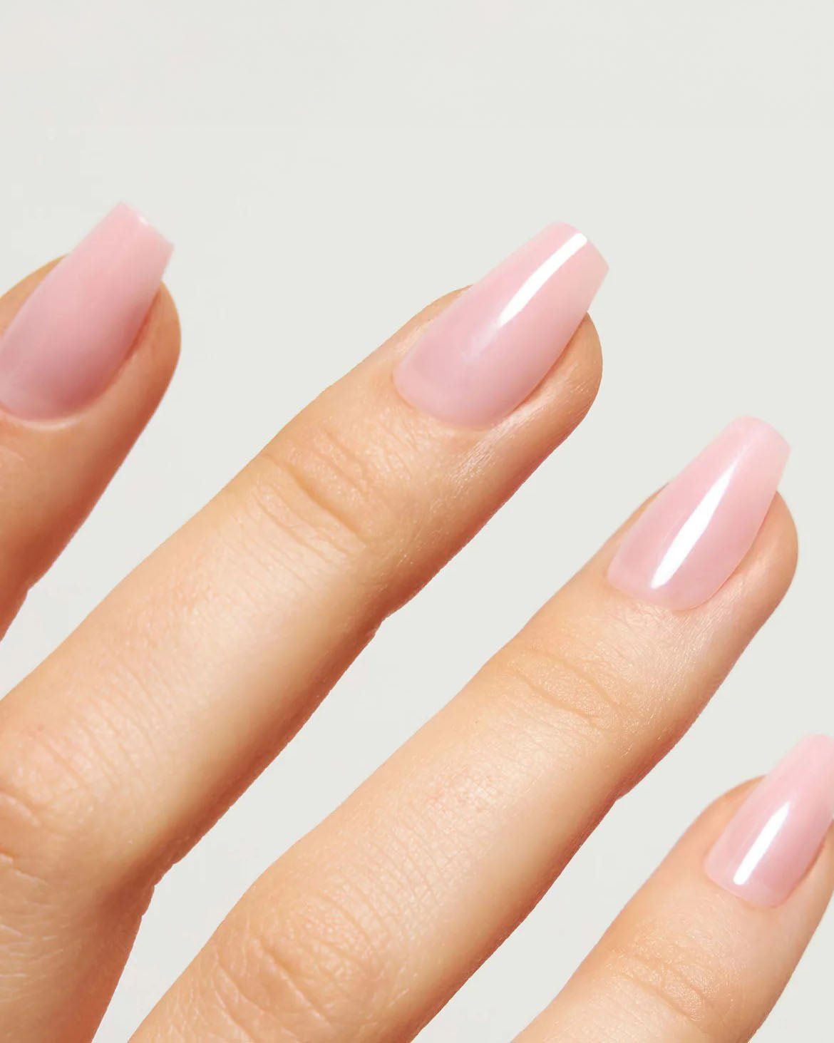 Visual Idea Visual Idea — Short Winter Coffin Nails