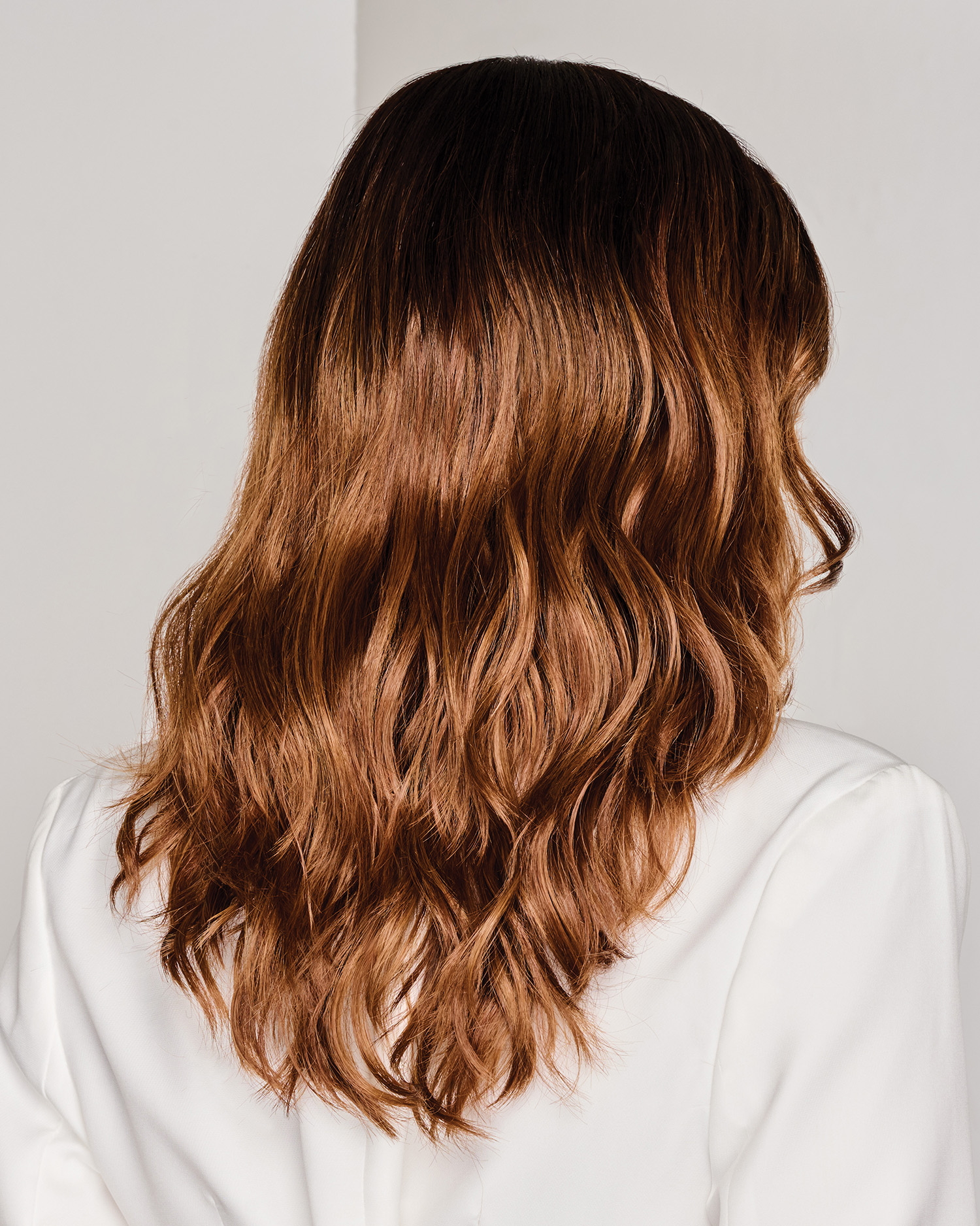 Mid-Back Dark Brown with Warm Cinnamon Highlights Mid-Back Dark Brown with Warm Cinnamon Highlights — Cinnamon Brown Hair