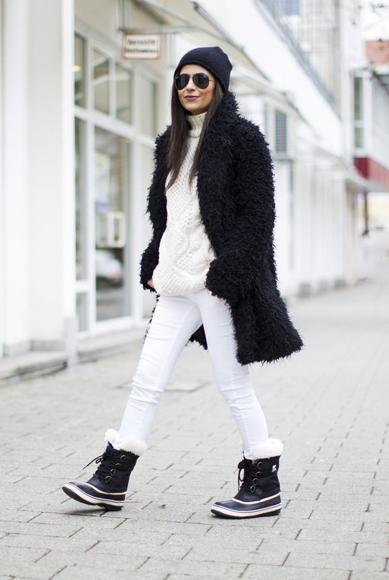 Black Snow Boots With White Fur Trim Outfit Idea Black Snow Boots With White Fur Trim Outfit Idea — Snow Boots Outfits