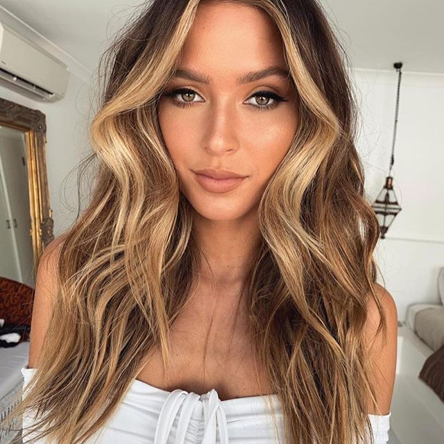 Capelli biondi 2021: le sfumature di tendenza di primavera - Atelier Balayage Parrucchieri