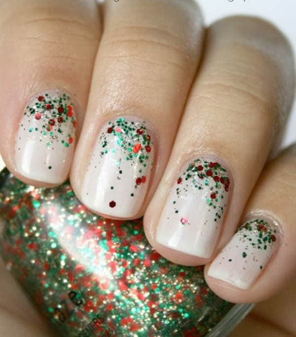 One Hand Close-Up On Nails Visual Idea One Hand Close-Up On Nails Visual Idea — Simple Christmas Nails 2026