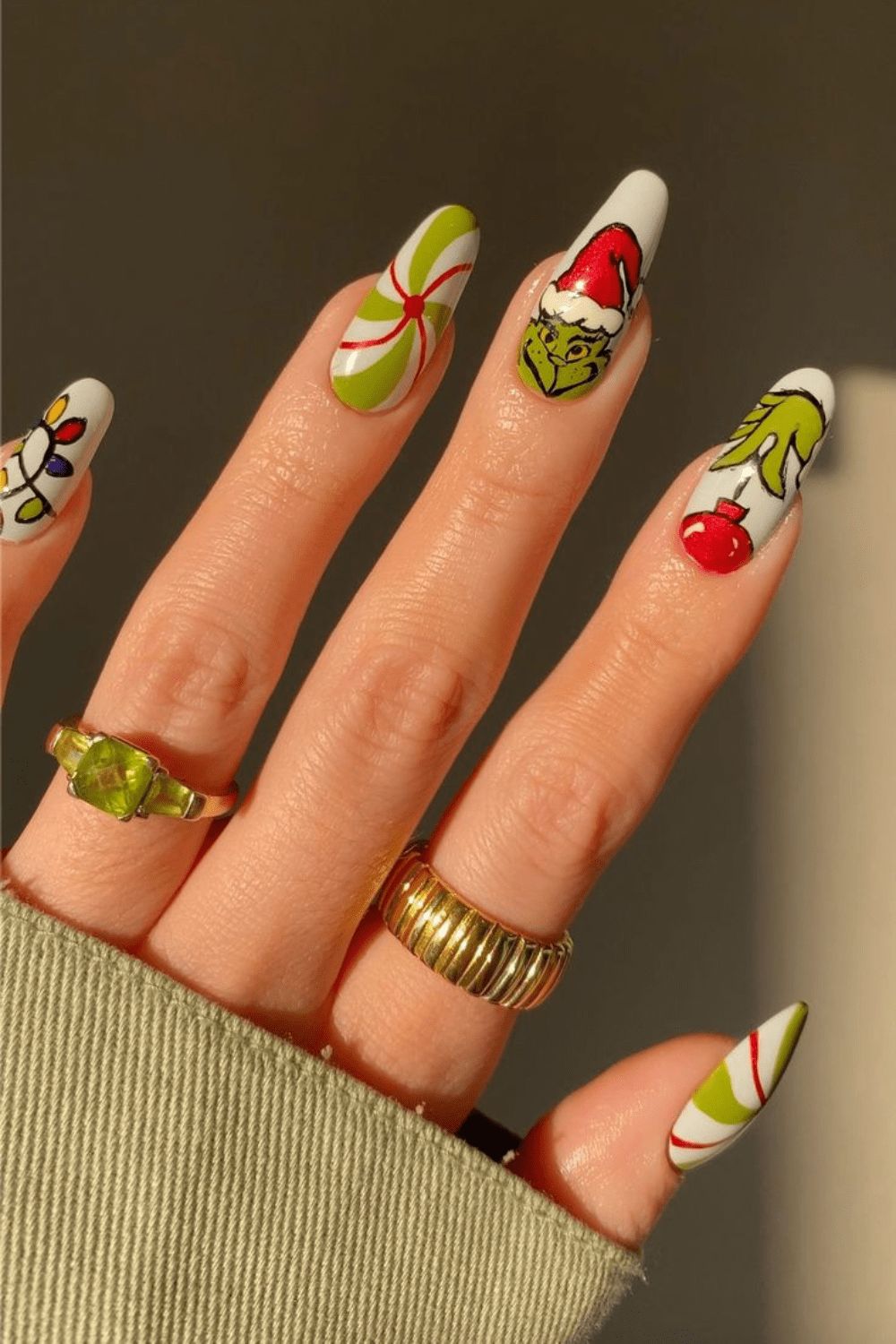 Glossy Visual Idea Glossy Visual Idea — Grinch Nails 2026