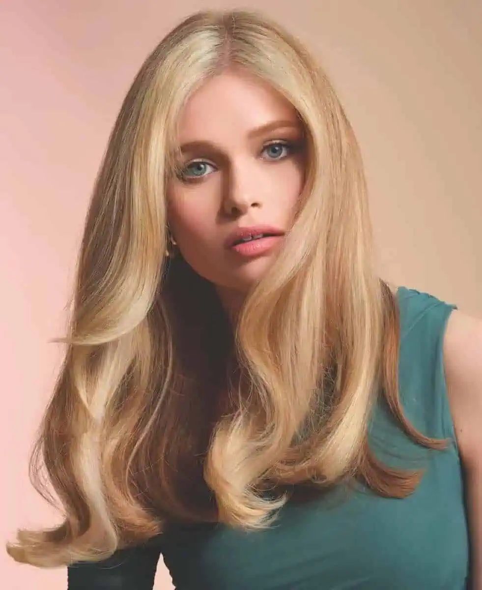 Golden Blonde Bob With Curtain Bangs Golden Blonde Bob With Curtain Bangs — Winter Haircuts for Heart Shaped Faces