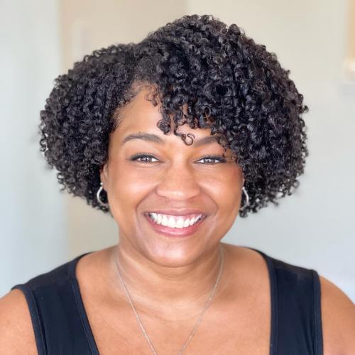 Short Bob With Defined Natural Curls Short Bob With Defined Natural Curls — Winter Haircuts for Black Women