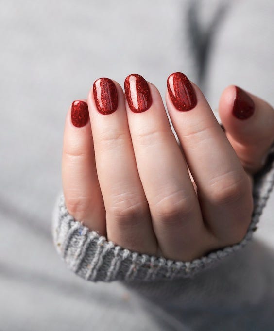 Medium Oval Deep Red Glitter Nails Medium Oval Deep Red Glitter Nails — Fall to Winter Nails