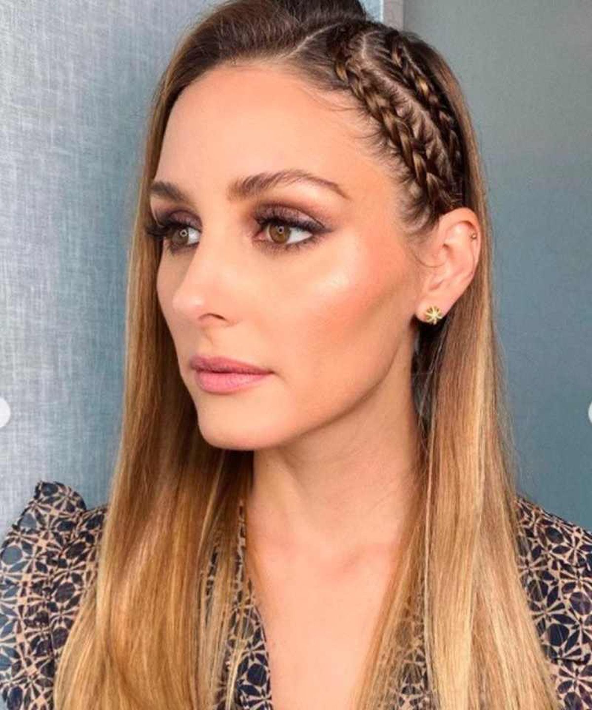 Half-Up Twist with Dark Blonde Highlights Half-Up Twist with Dark Blonde Highlights — Winter Twist Hairstyles