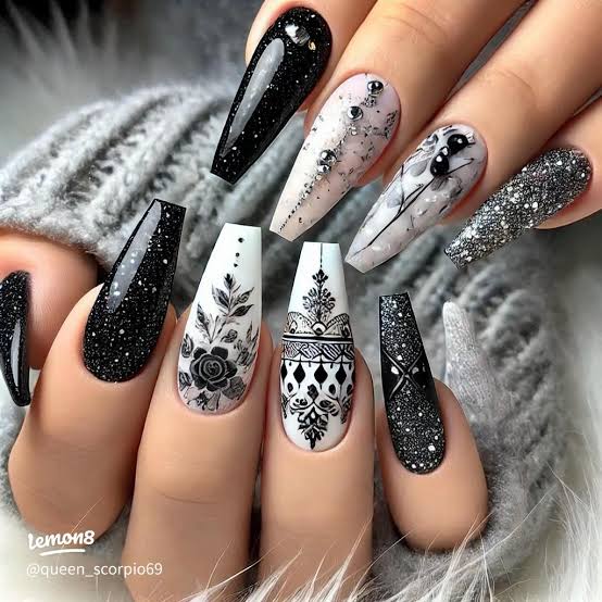 Winter Holiday Visual Idea — Long Winter Coffin Nails
