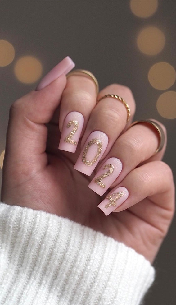 Nail Shape And Length E G Medium Almond Visual Idea Nail Shape And Length E G Medium Almond Visual Idea — New Years Square Nails 2027