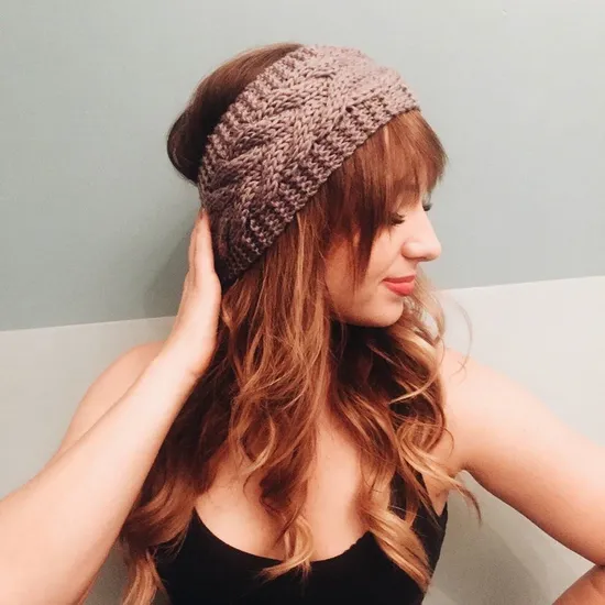Shoulder Blowout with Grey Knotted Headband — Winter Hairstyles with Headband