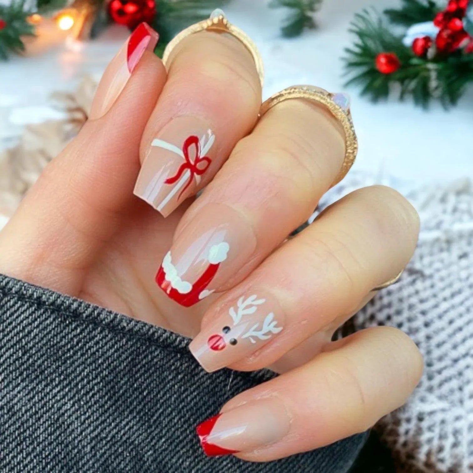 Nude Base Christmas Character Art Nude Base Christmas Character Art — Short Christmas Coffin Nails 2026