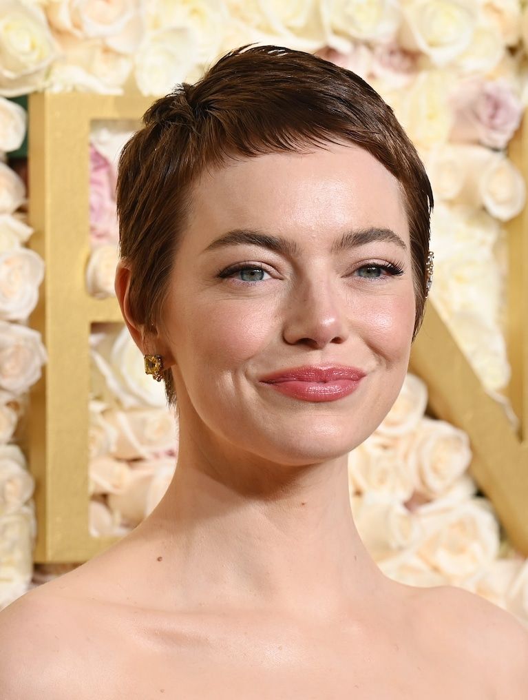 Textured Pixie With Wispy Bangs Textured Pixie With Wispy Bangs — Winter Haircuts for Heart Shaped Faces