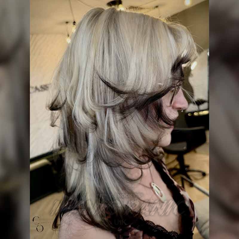 Layered Lob Platinum With Dark Lowlights Layered Lob Platinum With Dark Lowlights — Icy Blonde Hair