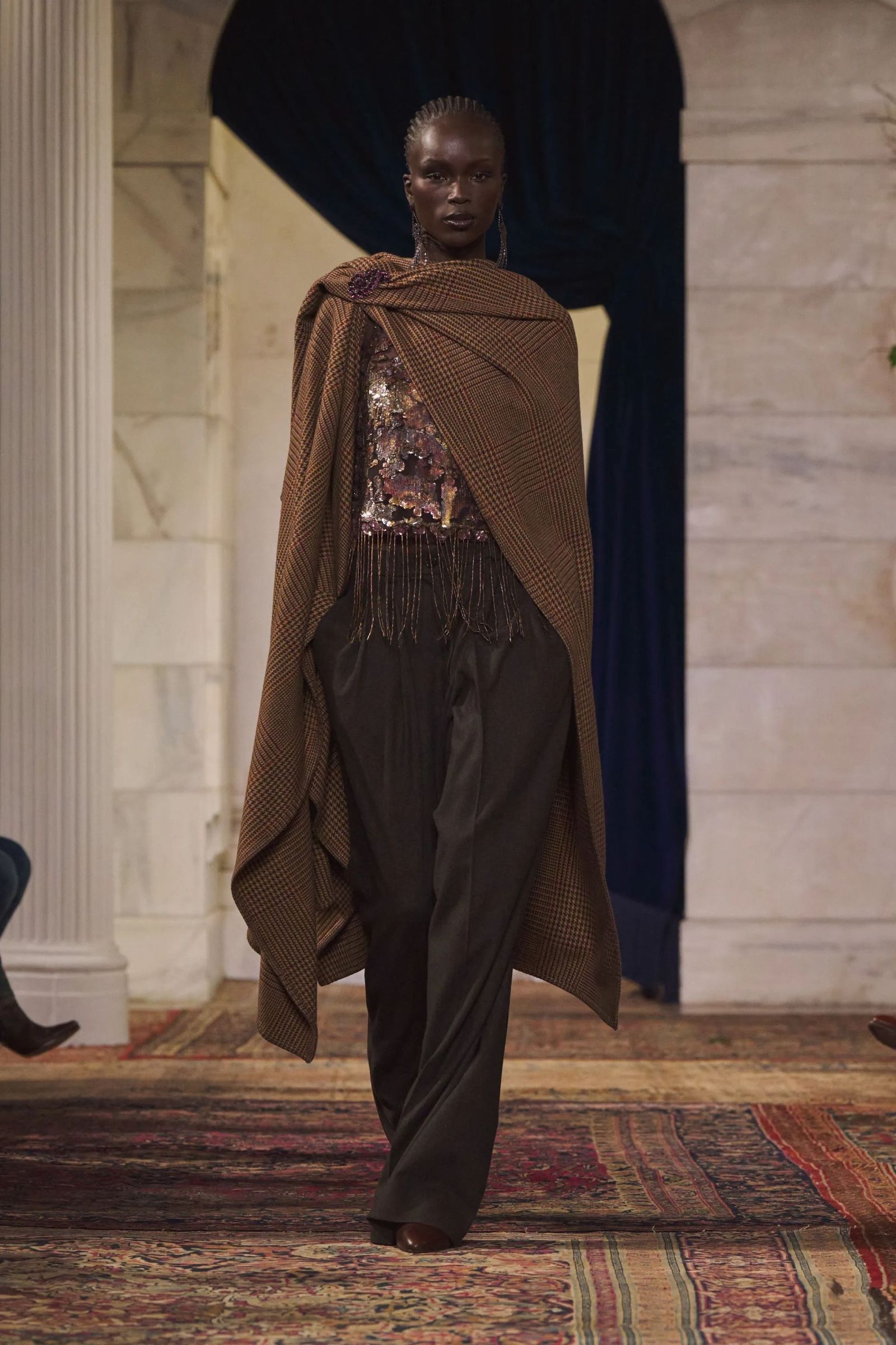 Glamorous Evening: Checkered Cape Over Sequined Top — Fall to Winter Outfits