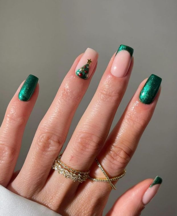 Green Glitter French with Christmas Tree Art Green Glitter French with Christmas Tree Art — Christmas Nails 2026