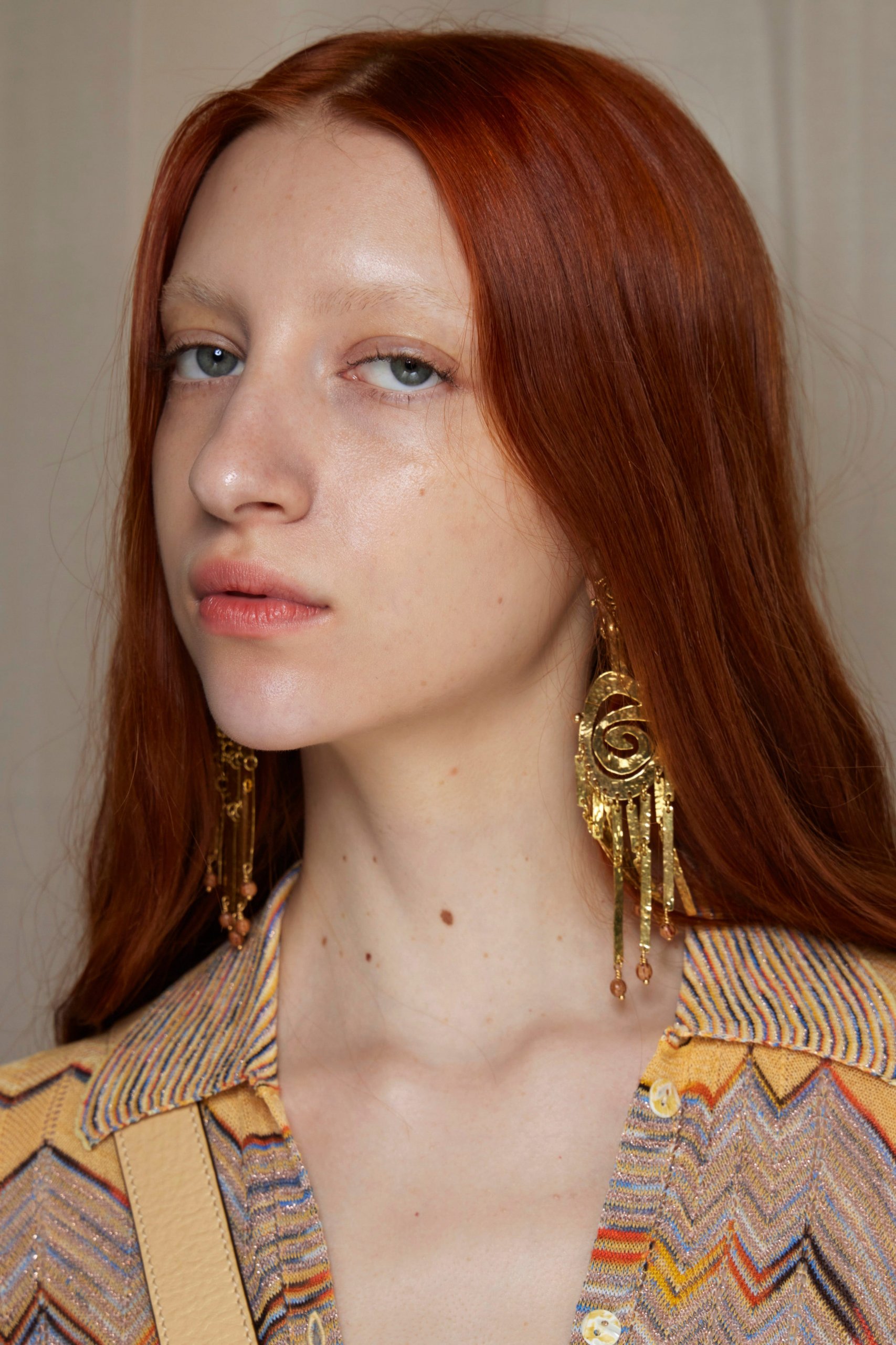 Intense Vibrant Red Shoulder Length Intense Vibrant Red Shoulder Length — Winter Hair Colors for Redheads