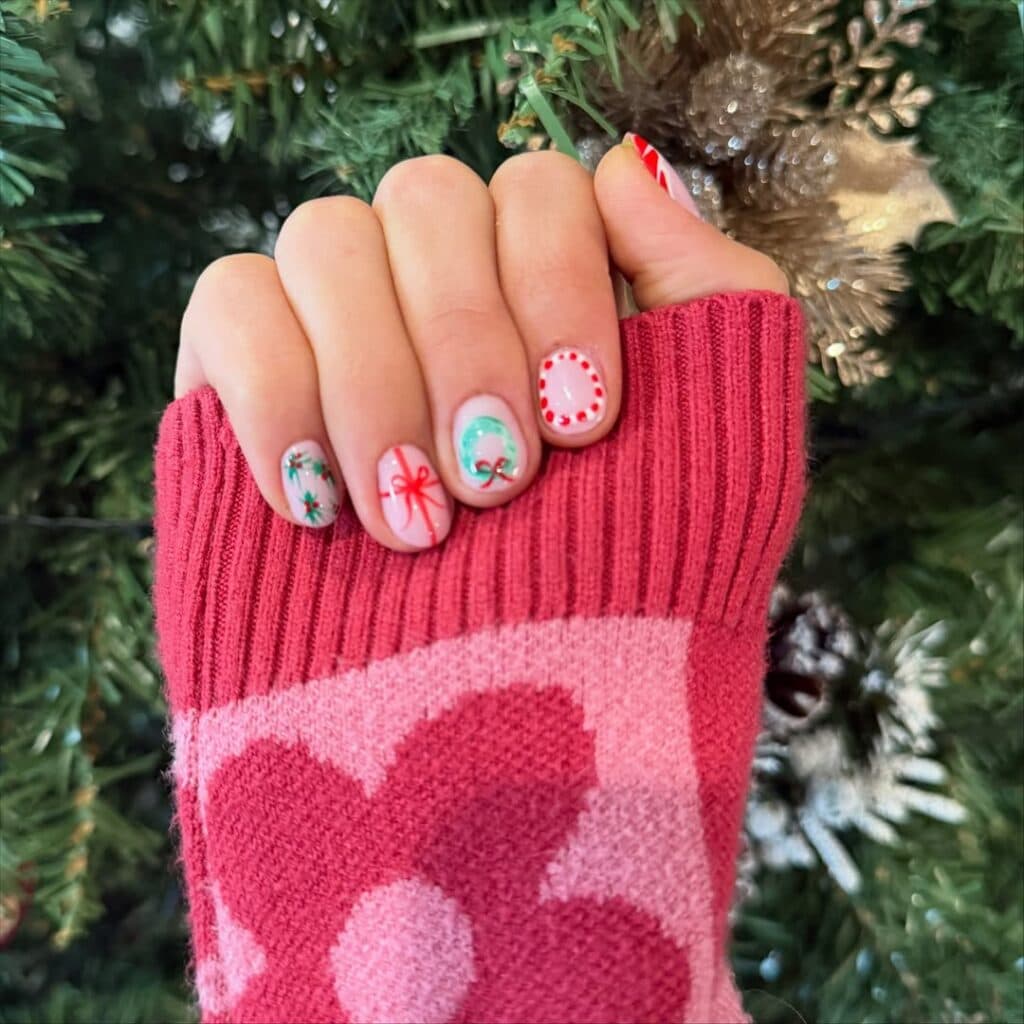 Light Pink Christmas Icons Light Pink Christmas Icons — Easy Christmas Nails 2026