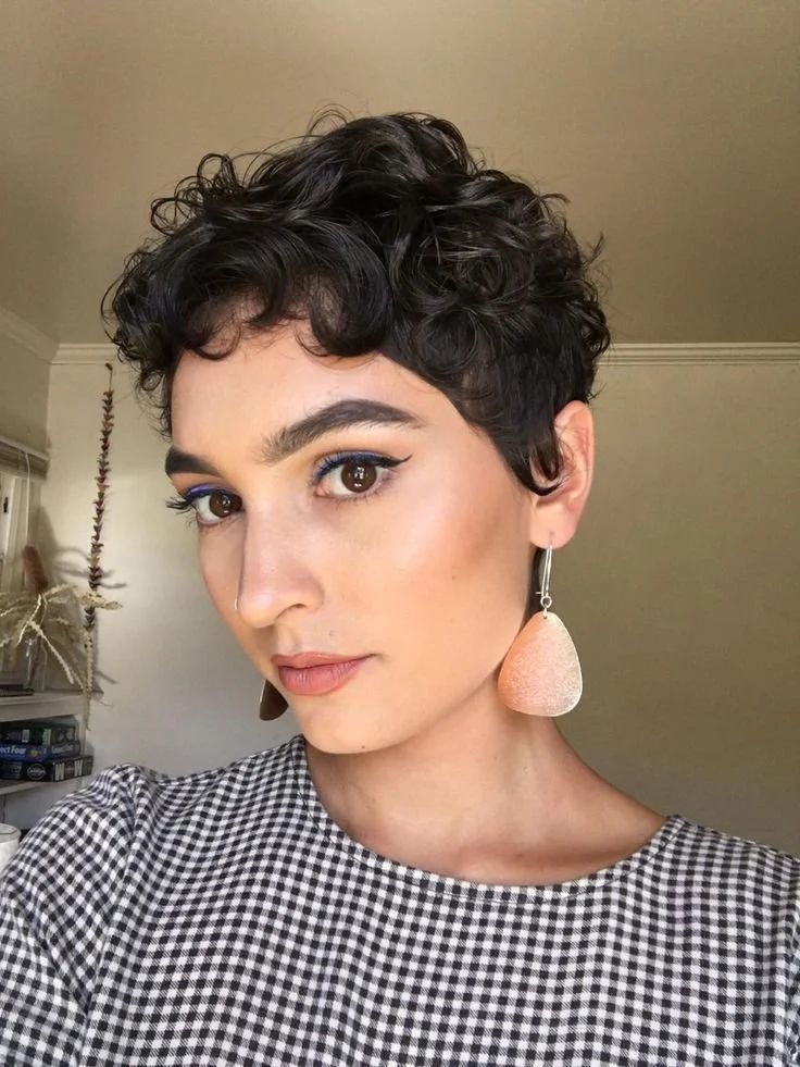 уши Visual Idea уши Visual Idea — Winter Haircuts for Thin Hair