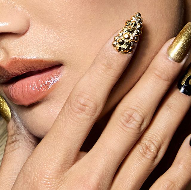 Metallic High Shine Visual Idea Metallic High Shine Visual Idea — Winter Gold Nails