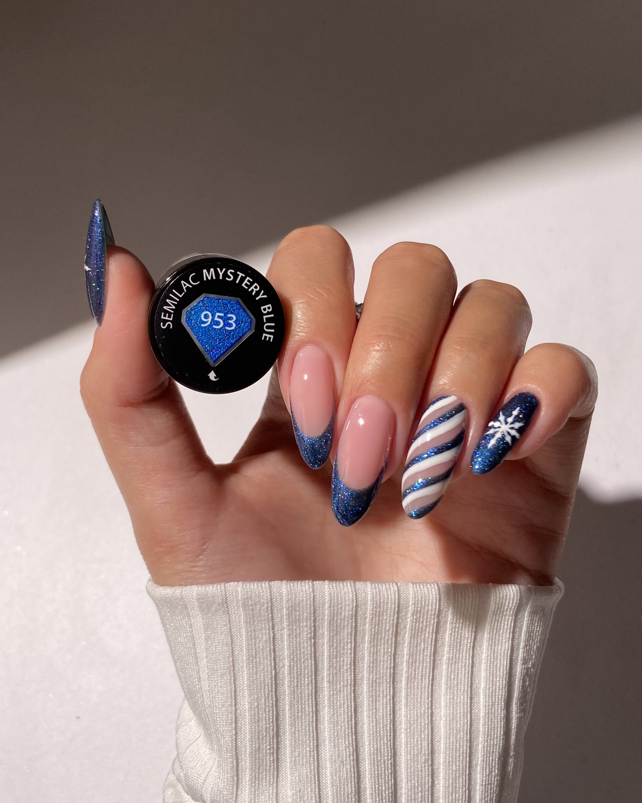 Ongles hiver 2025 – tendances et couleurs des ongles d'hiver à la mode ○ Semilac