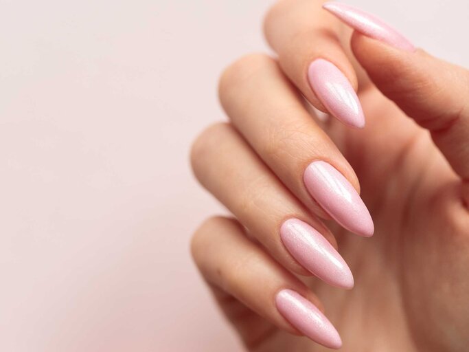 Shimmer Pearlescent Visual Idea Shimmer Pearlescent Visual Idea — Winter Gel Nail Colors