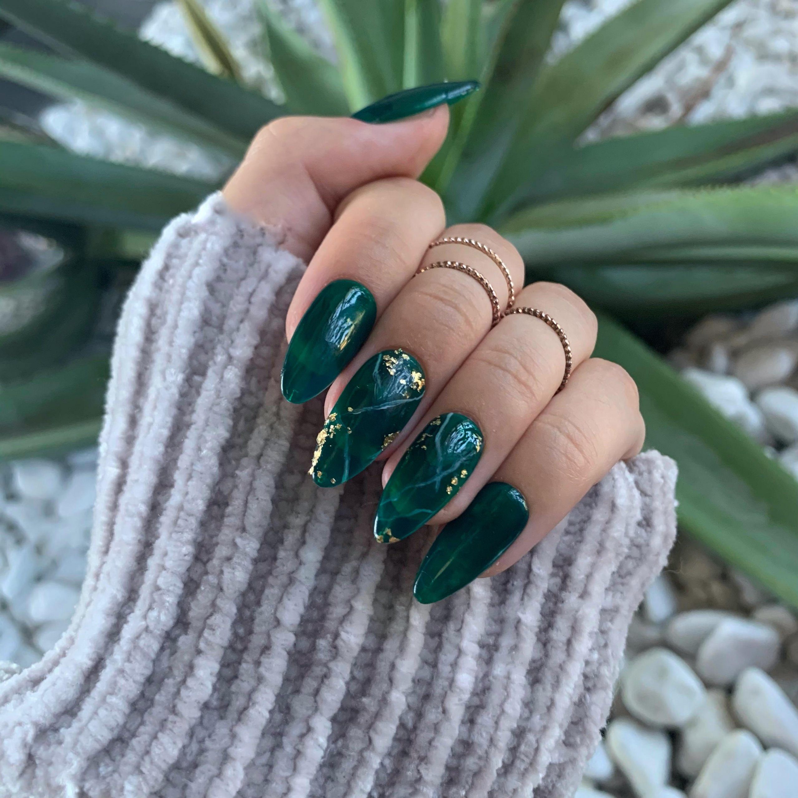 High Gloss Visual Idea High Gloss Visual Idea — Emerald Green Nails
