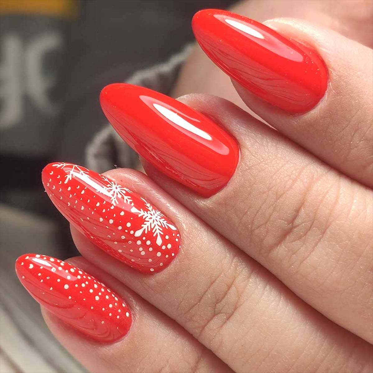 Red Nails with Snowflake Accent Red Nails with Snowflake Accent — Short Winter Almond Nails