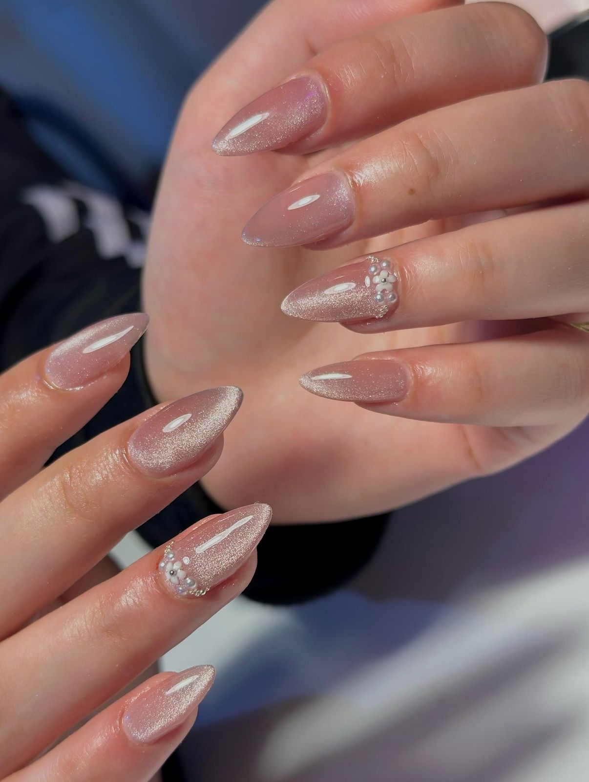 Pearl and Rhinestone Stiletto Clusters Pearl and Rhinestone Stiletto Clusters — Winter Pearl Nails