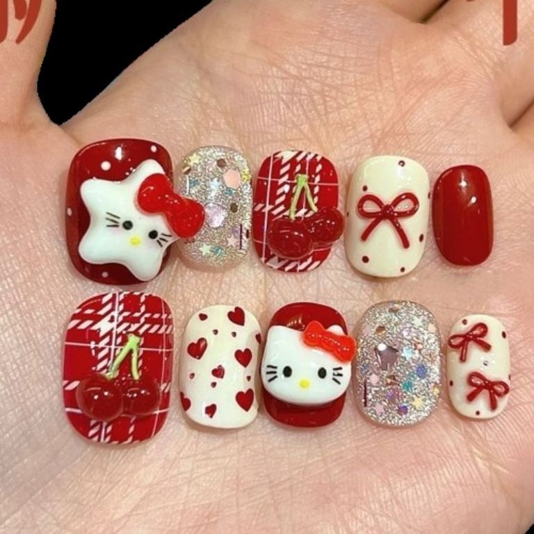 Christmas Kawaii Visual Idea — Hello Kitty Christmas Nails 2026