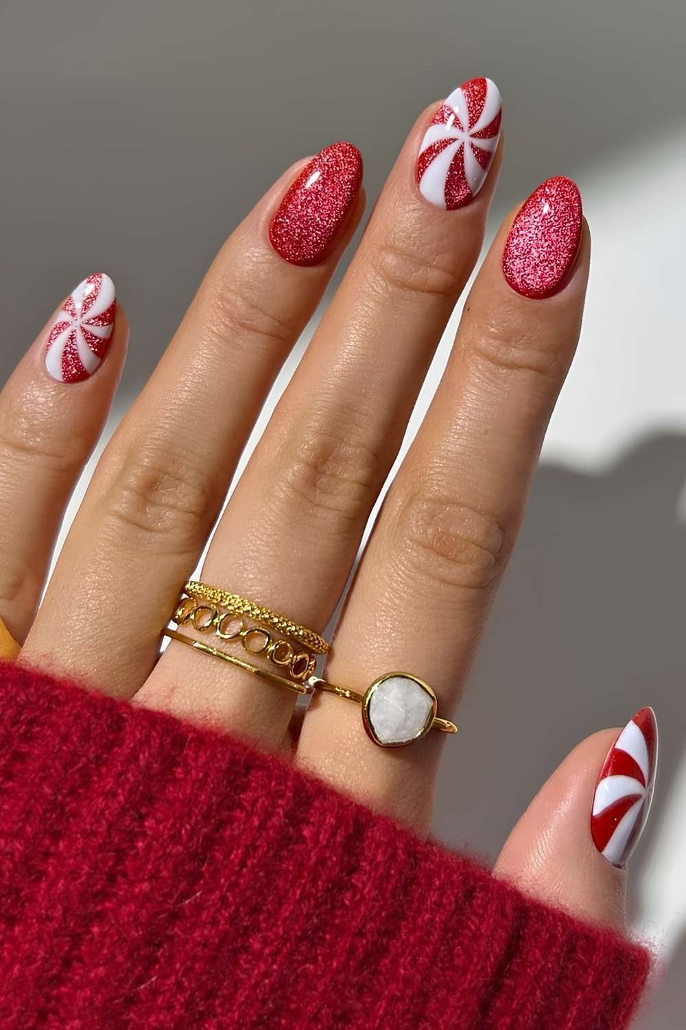 Candy Cane Swirl Glitter Nails Candy Cane Swirl Glitter Nails — Christmas Nail Colors 2026