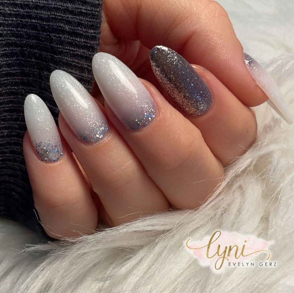 Ombre Silver Glitter Stiletto Ombre Silver Glitter Stiletto — Sparkly Winter Nails