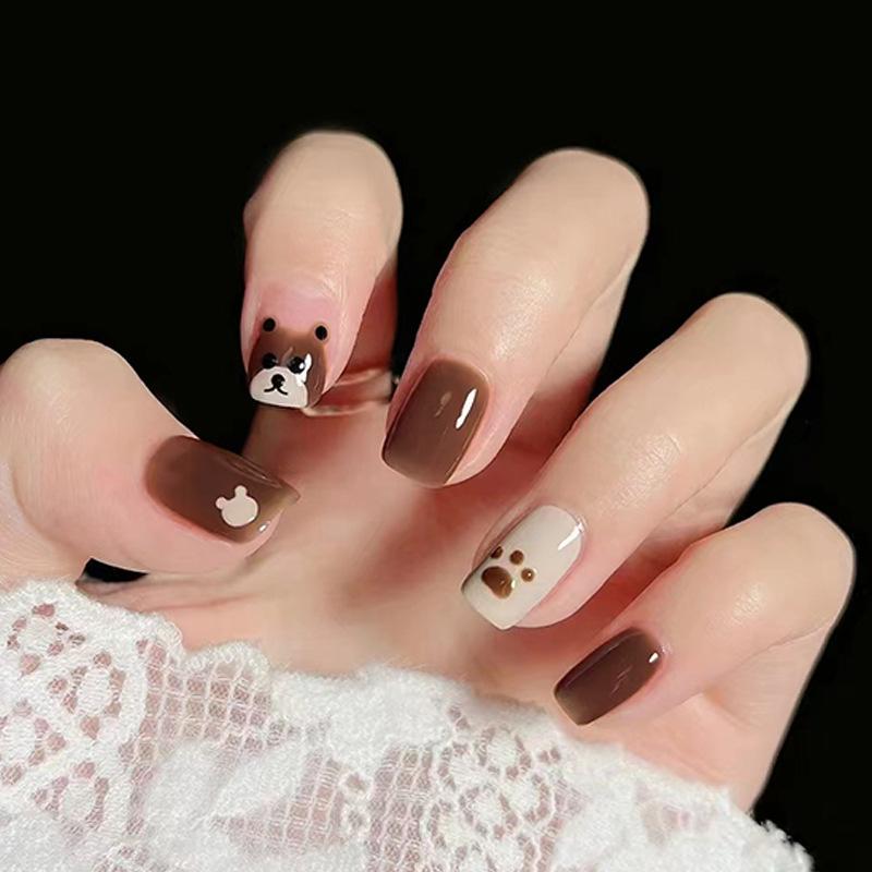 Cozy Bear Face & Paw Print Nails Cozy Bear Face & Paw Print Nails — Winter Nails for Kids