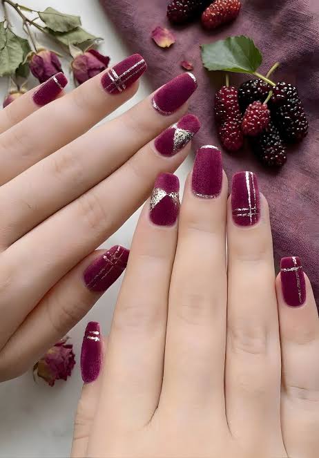 Medium Squoval Plum Velvet with Silver Foil Medium Squoval Plum Velvet with Silver Foil — Velvet Nails