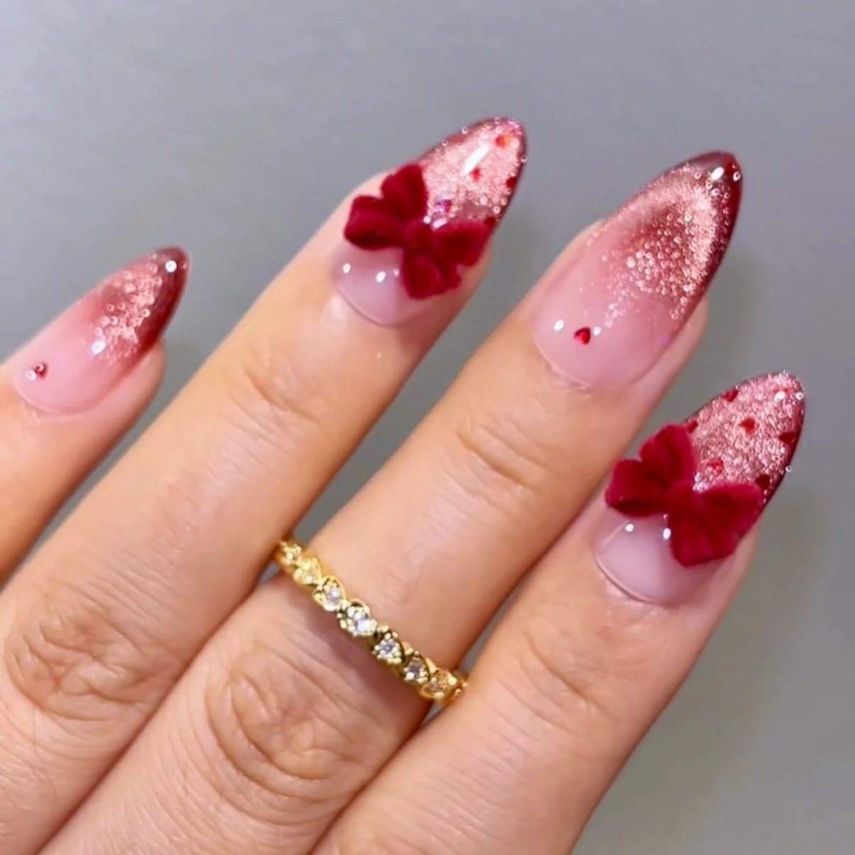 Medium Stiletto Pink Velvet Bows Glitter Gradient Medium Stiletto Pink Velvet Bows Glitter Gradient — Velvet Nails